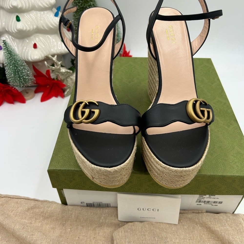 Gucci women's Black GG leather Wedge espadrille Sandals size 41 fits 10 US - Picture 3 of 10